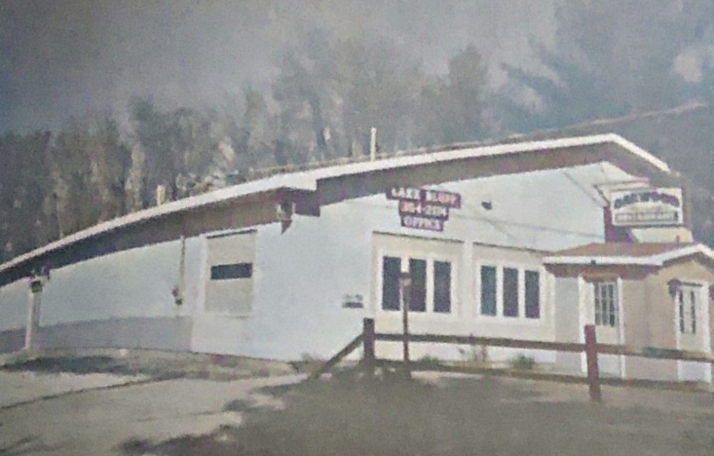 Lake Bluff Office and Oakwood Restaurant
